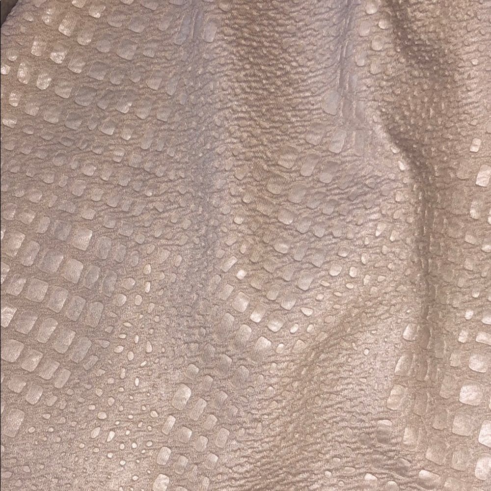 NWT Cream Croc Shorts - Picture 5 of 5